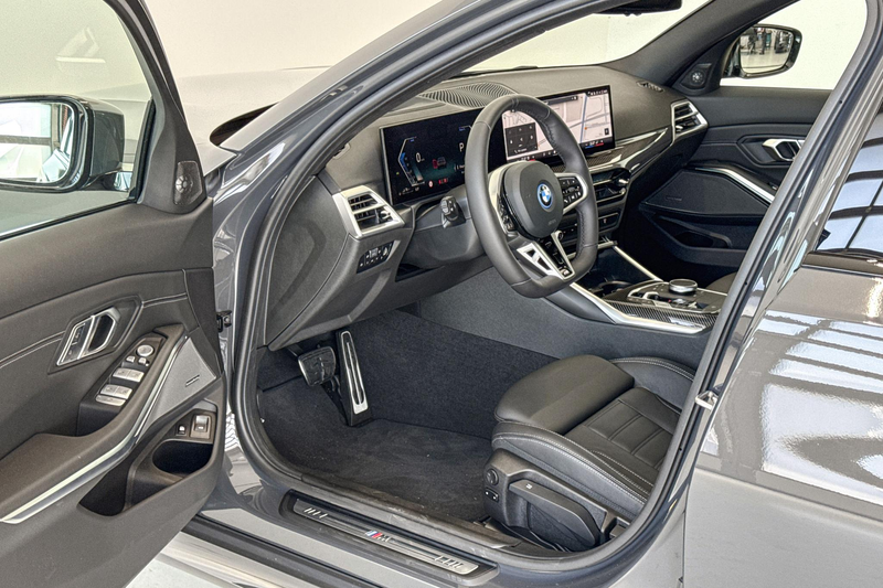 BMW 330 3 Serie Sedan 330e Innovation Pack M Sportpakket P — photo 11