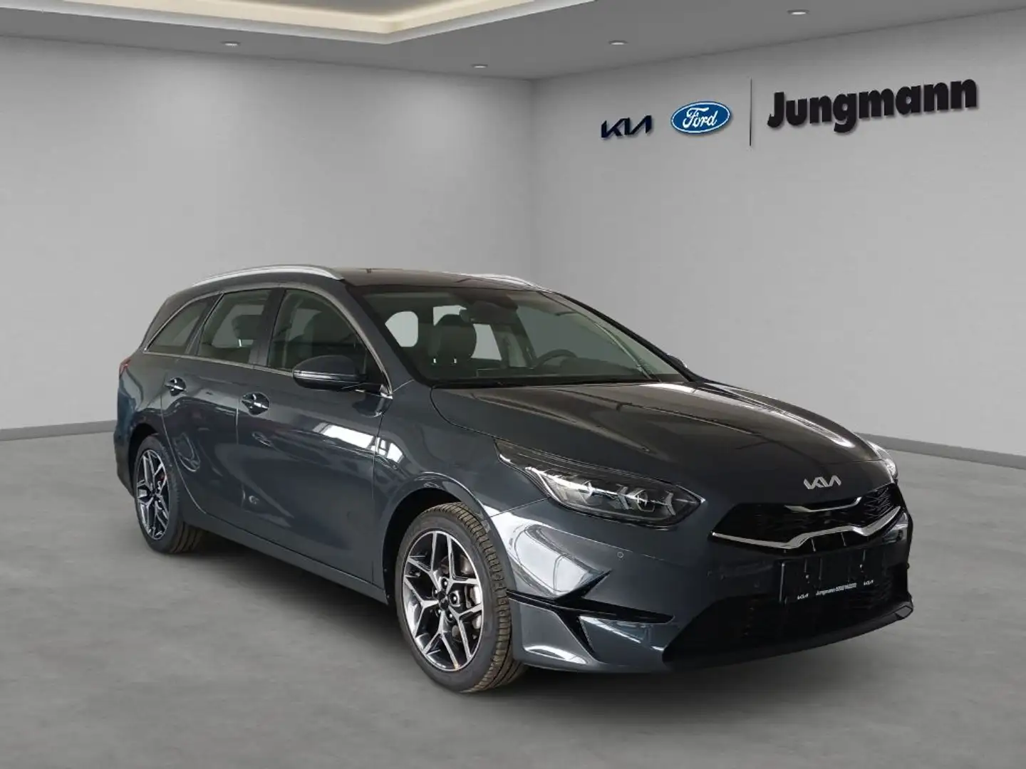 Kia Ceed / cee'd SW 1.5 T-GDI OPF Spirit Grau - 2