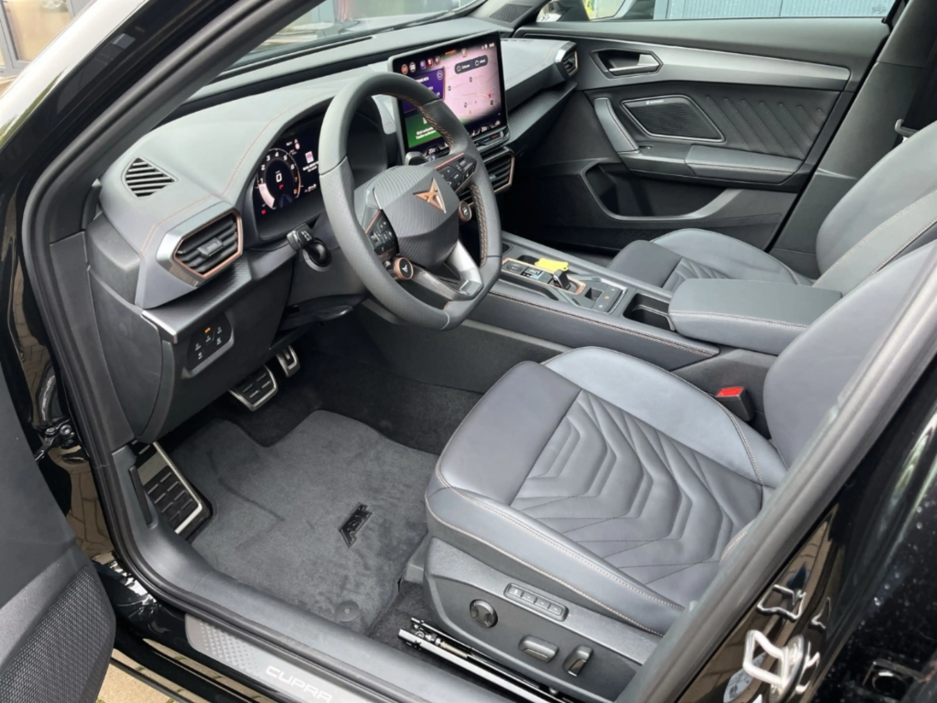 CUPRA Formentor VZ ABT/ UPE: 74.410,- € / 2.0 TSI 4DRIVE AHK SKYLI — photo 9