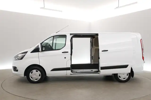 Ford Transit Custom view 4