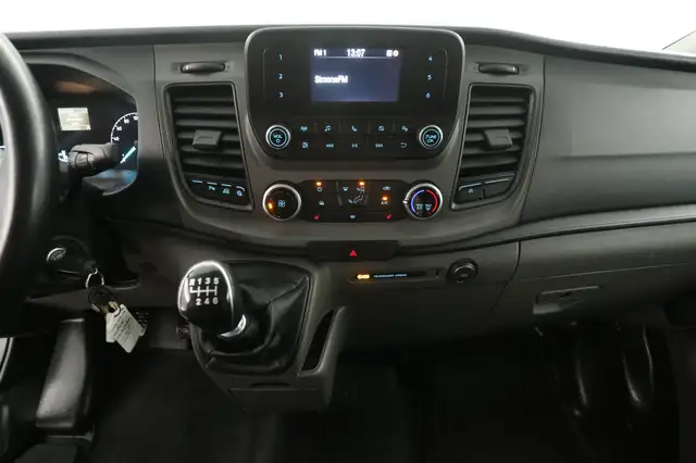 Ford Transit Custom view 12