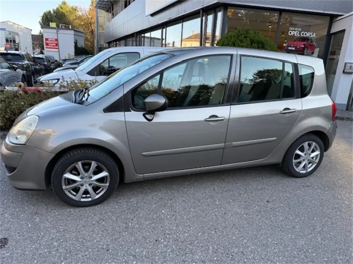 Renault Grand Modus Dynamique 1,2 16V Beige - 2