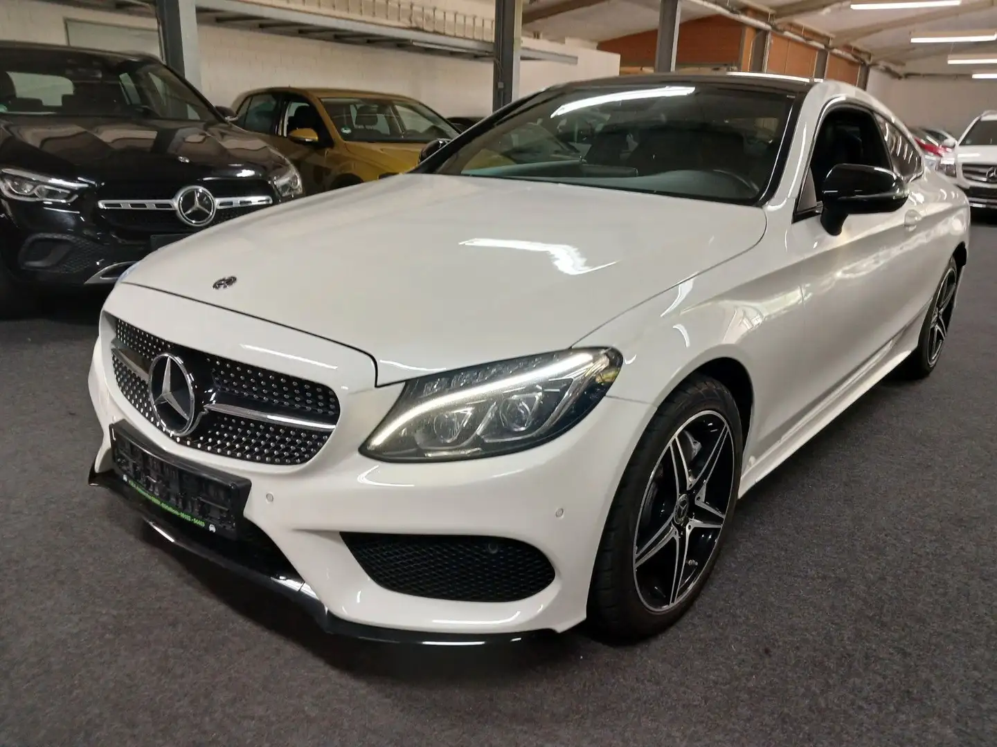 Mercedes-Benz C 400 AMG LINE PANO NAVI LED Blanc - 1
