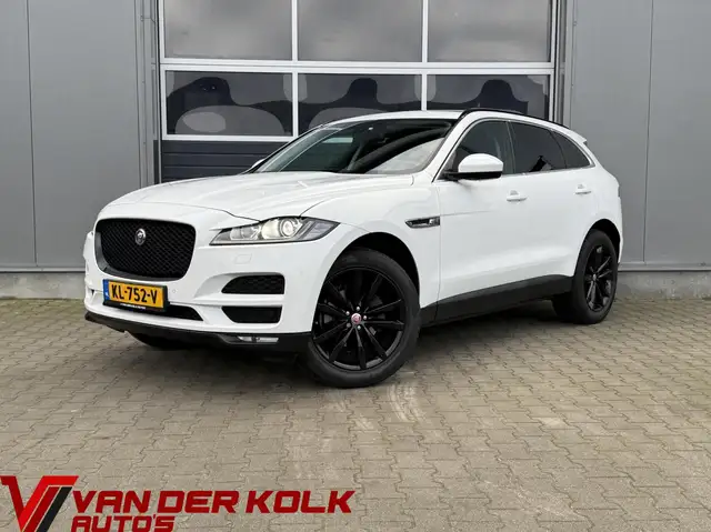 Jaguar F-Pace 2.0 Portfolio AWD Automaat | Nieuwe Ketting | Pano
