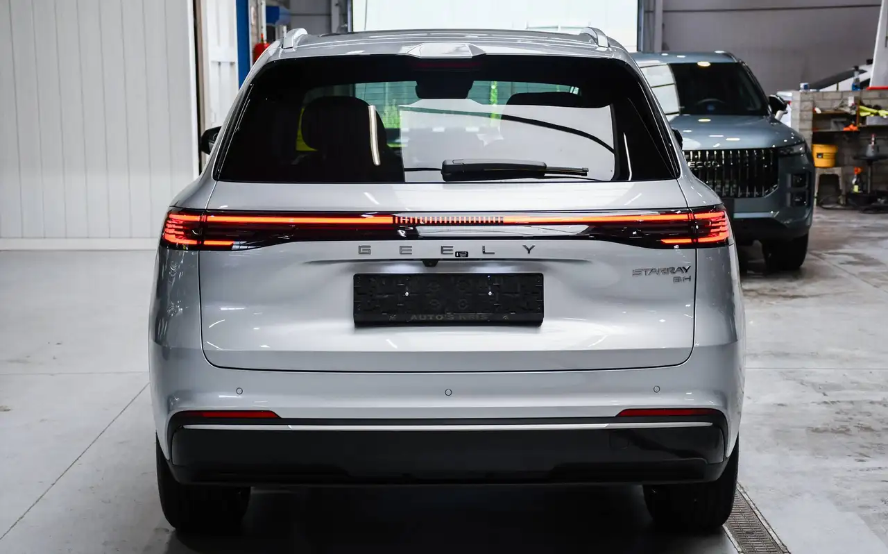 Geely Starray EM-i 2026