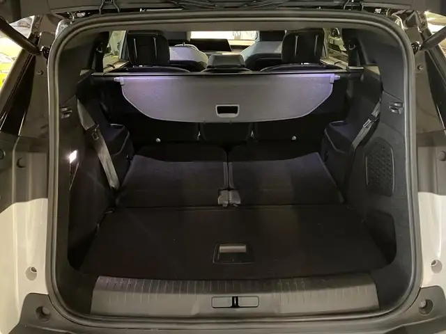 Peugeot 5008 view 9