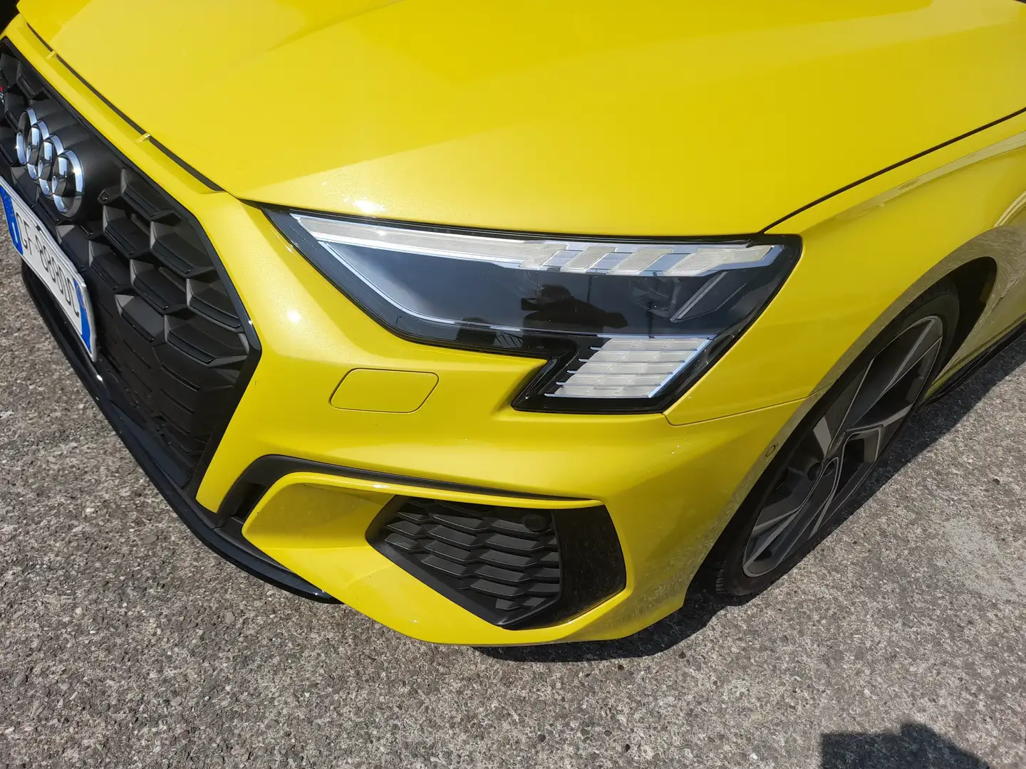 Audi S3 S3 Sportback 2.0 tfsi quattro s-tronic Giallo - 2