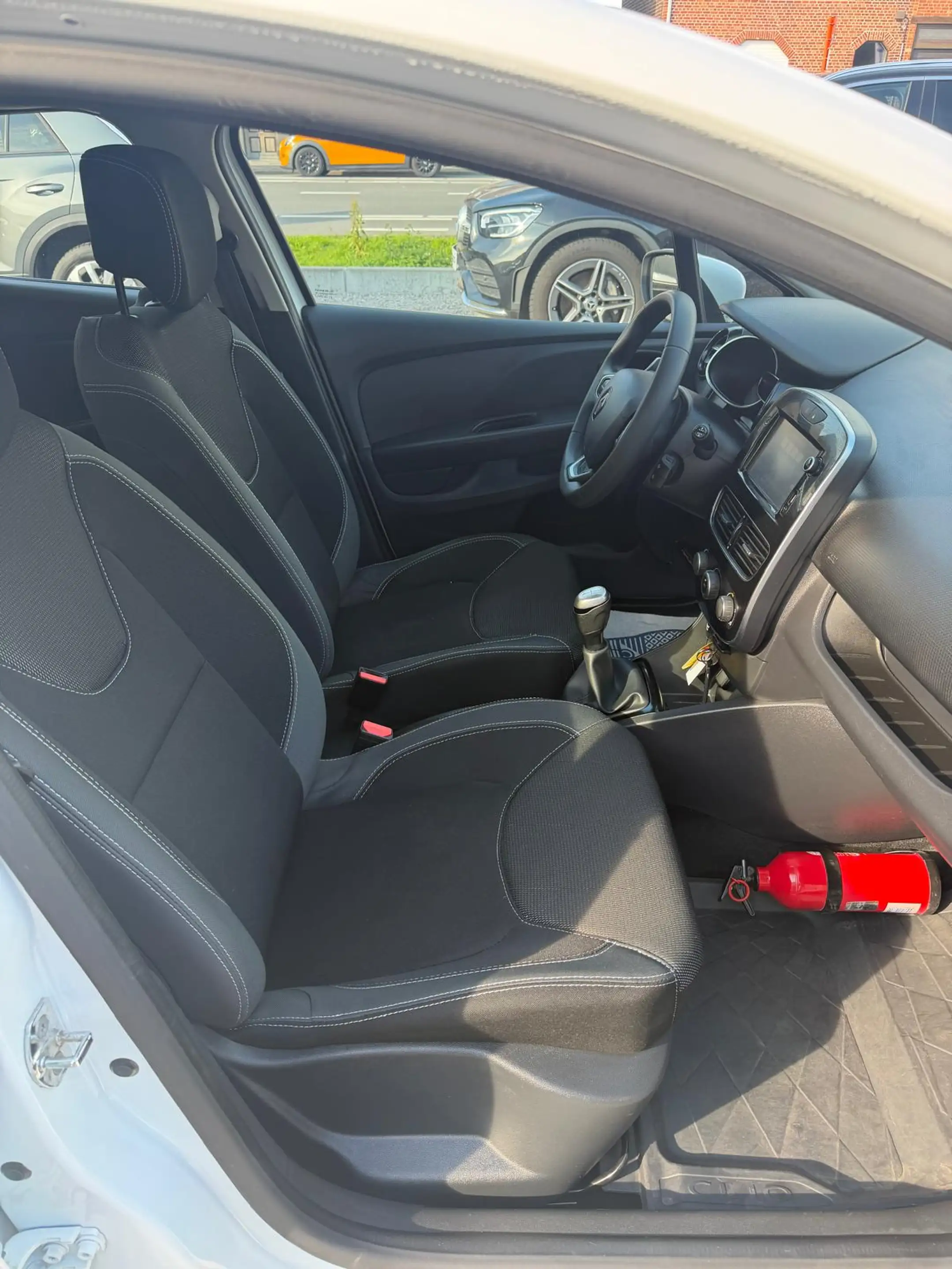 Renault Clio Clio 0.9 TCe Intens (EU6c)*AIRCO*PARKEERHULP*BLUETOOTH* — photo 9