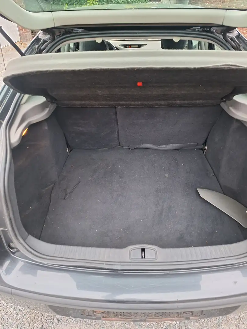 Renault Laguna 1.8i RN Confort - 1
