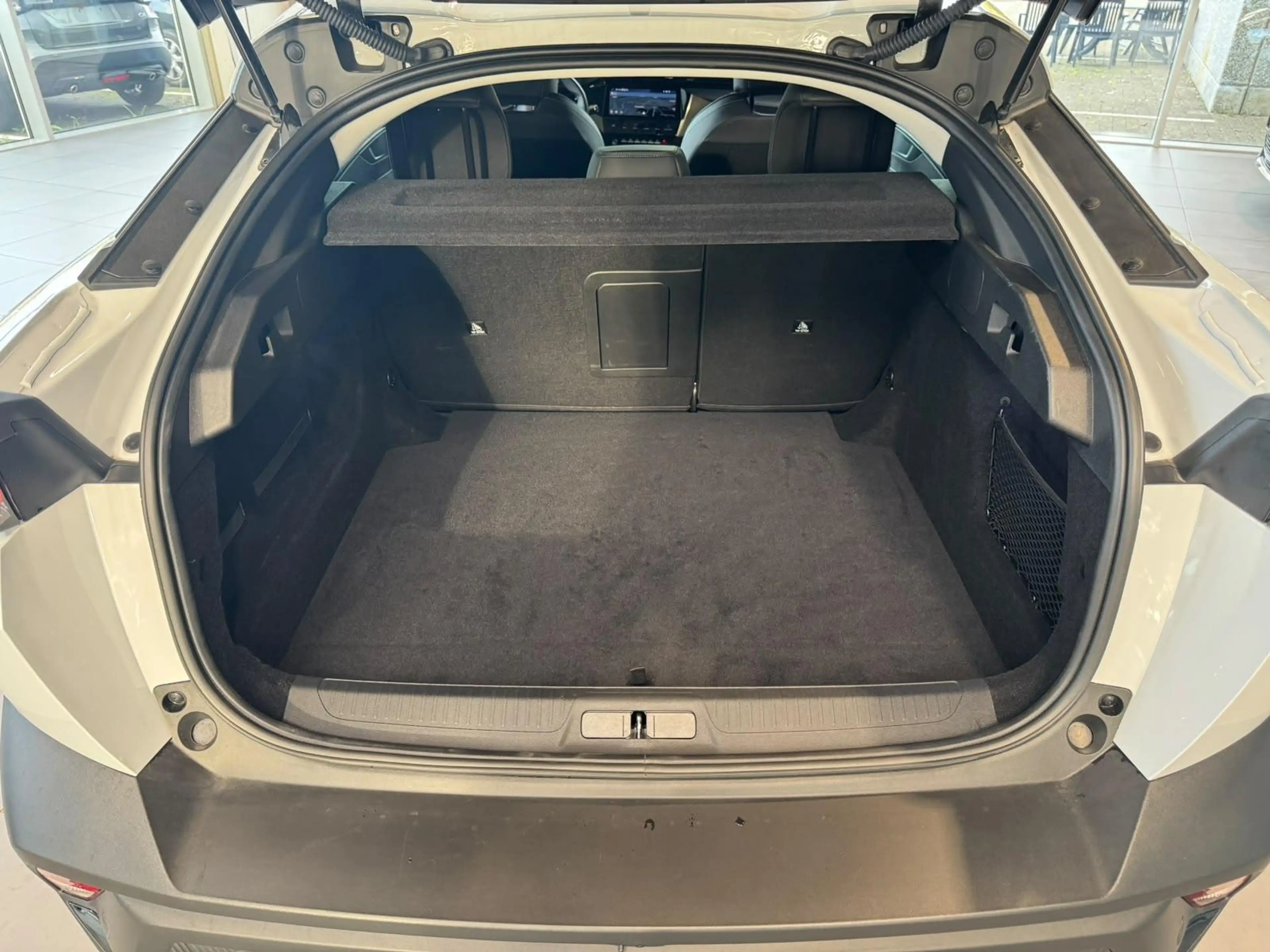 Peugeot 408 1.2 Hybrid GT e-DSC6 5d 100kW — photo 8