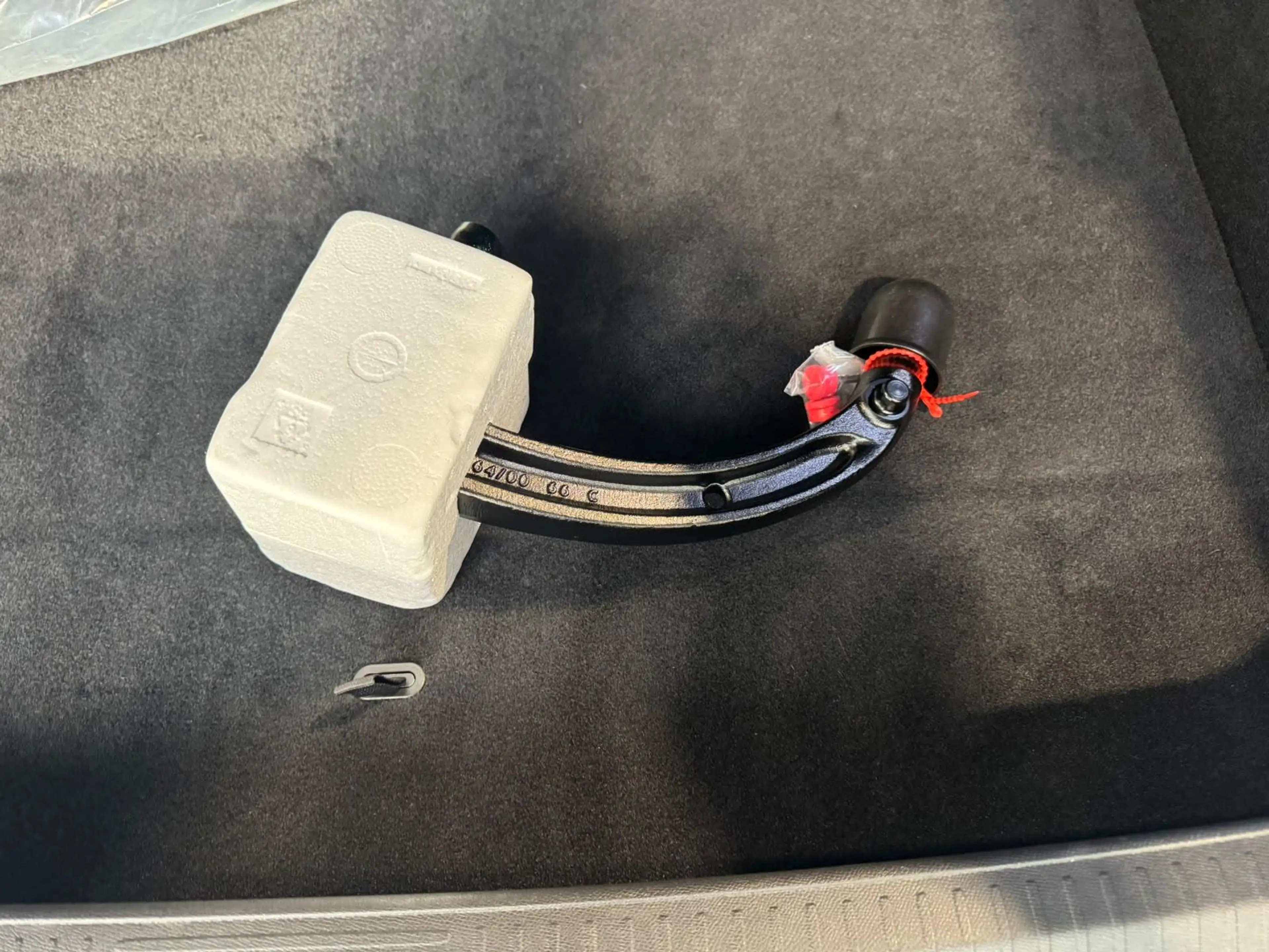 Peugeot 408 1.2 Hybrid GT e-DSC6 5d 100kW — photo 9