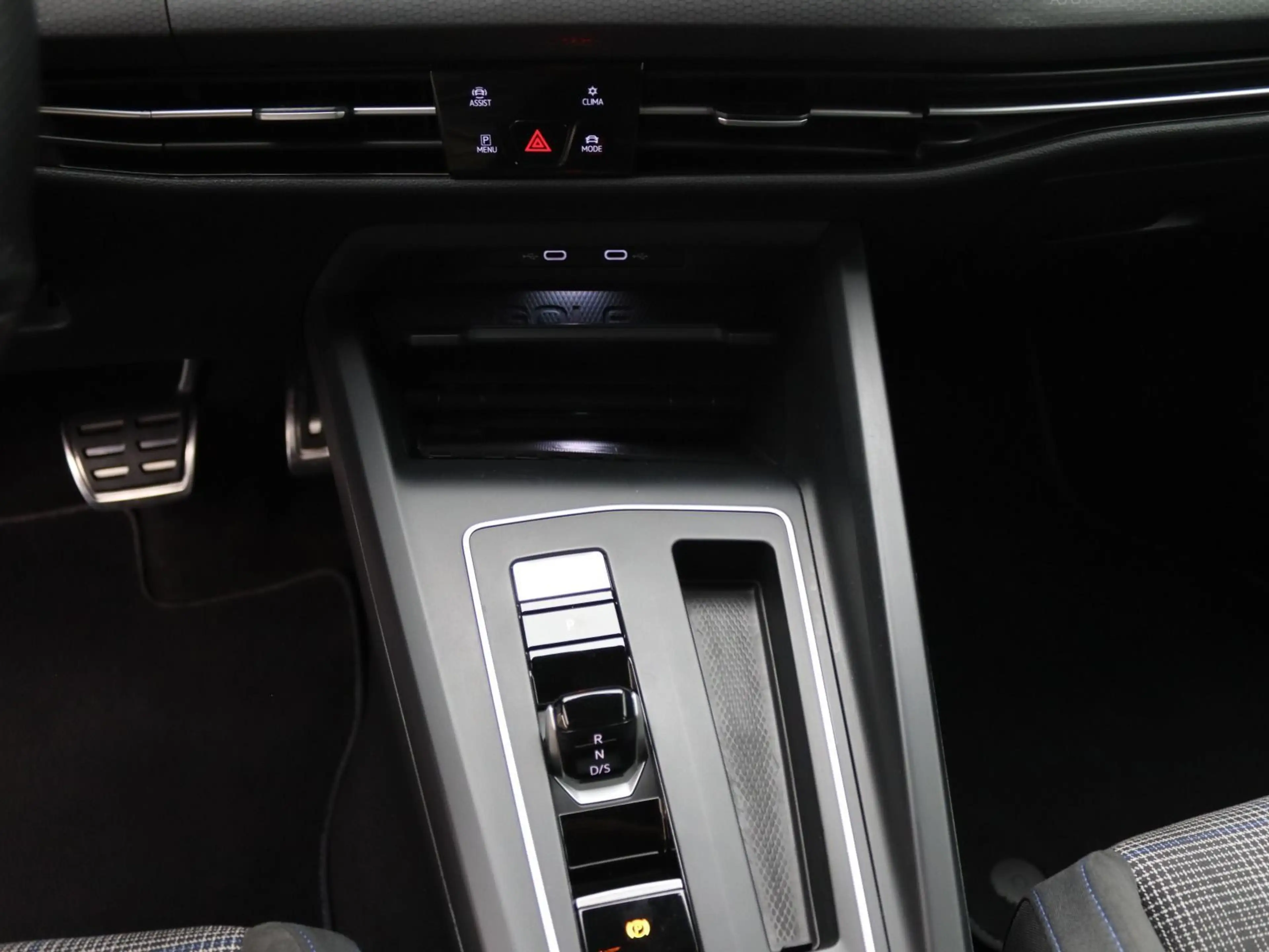 Volkswagen Golf GTE VIII GTE 1.4 eHybrid DSG / CarPlay, LED+ — photo 14