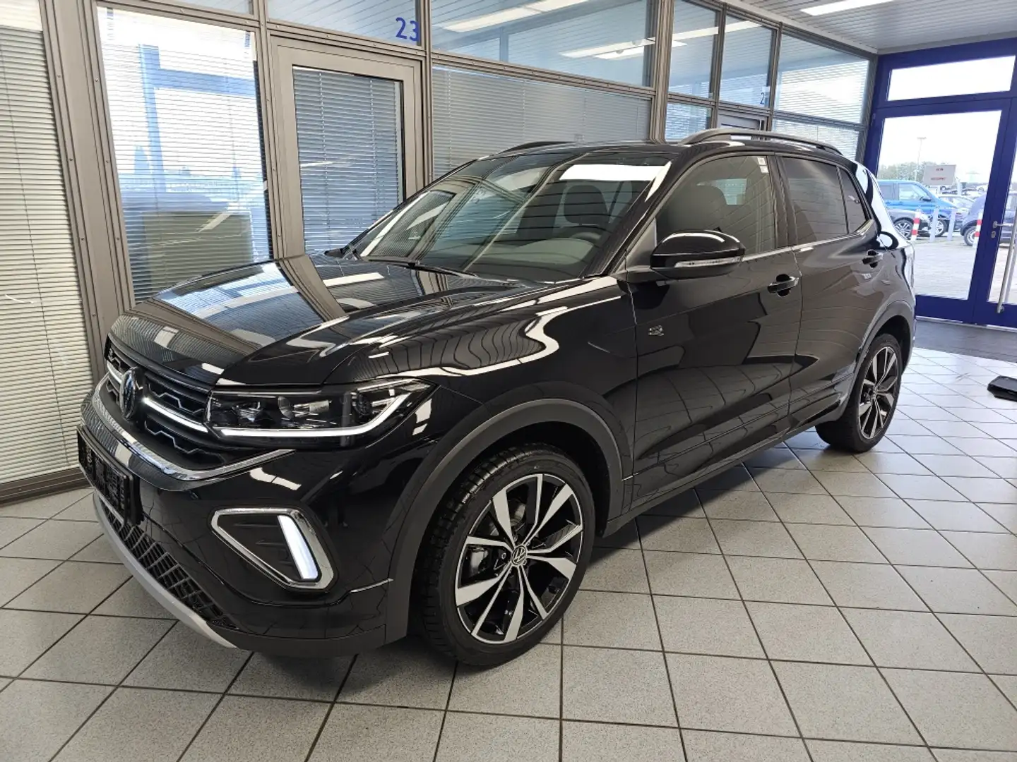Volkswagen T-Cross R-Line AHK,Climatr.,Kamera,Sitzhzg.,met. Negru - 2