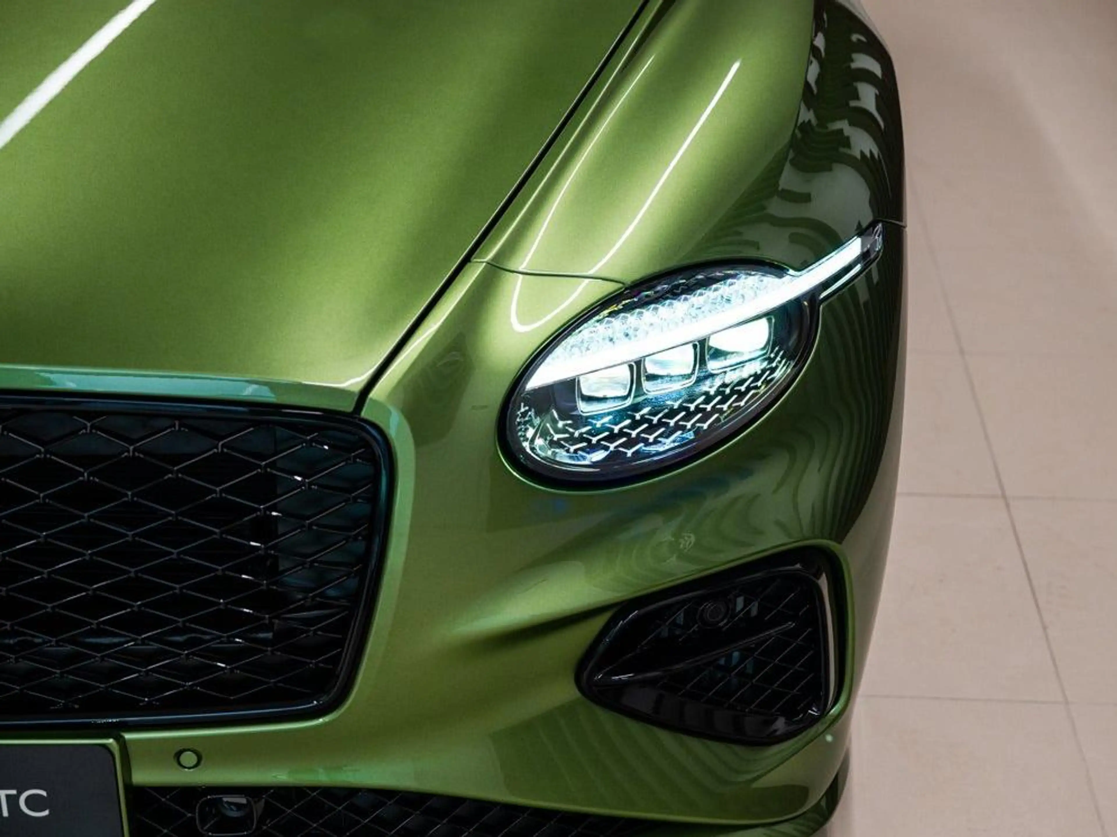 Bentley Continental GTC Continental GTC First Edition — photo 10