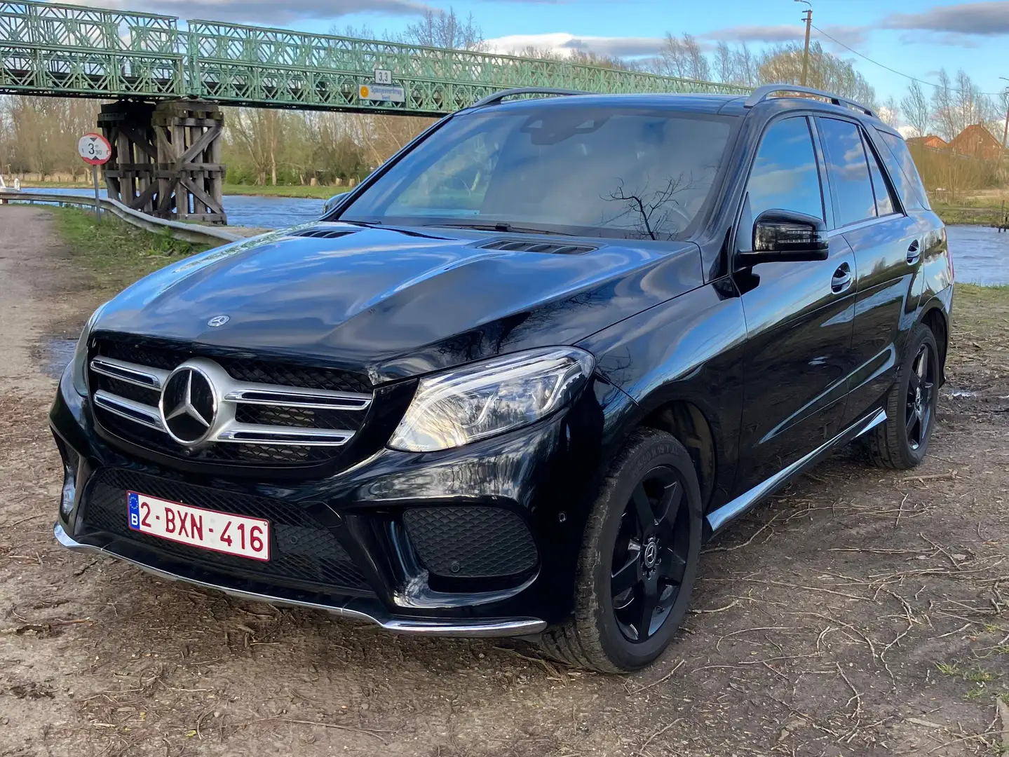 Mercedes-Benz GLE 250 GLE 250 d 4Matic 9G-TRONIC Exclusive Чорний - 1