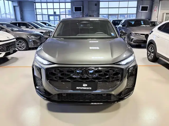 Audi Q3 view 2