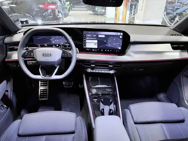 Audi Q3 view 9