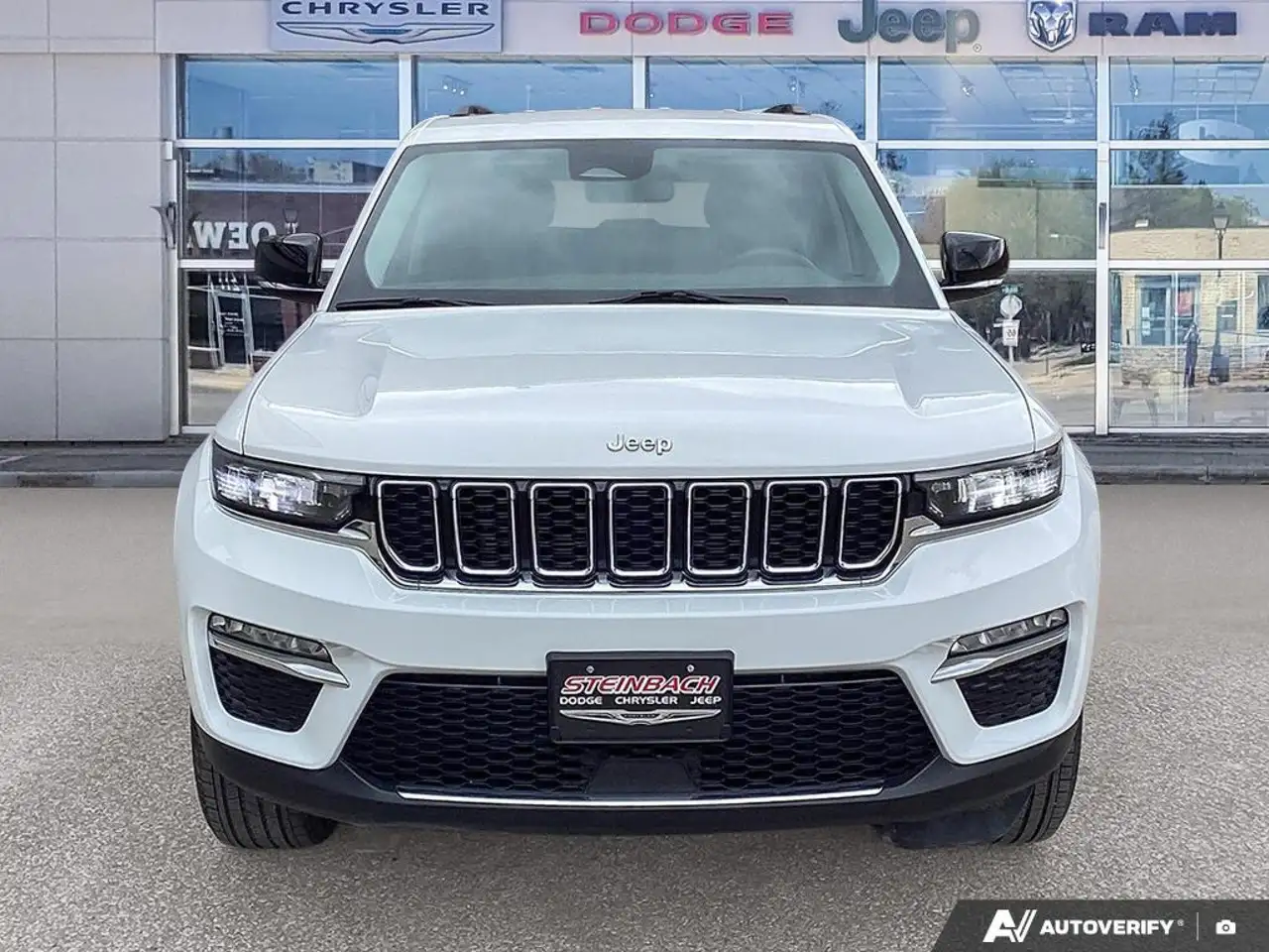 Jeep Grand Cherokee photo Jeep Grand Cherokee