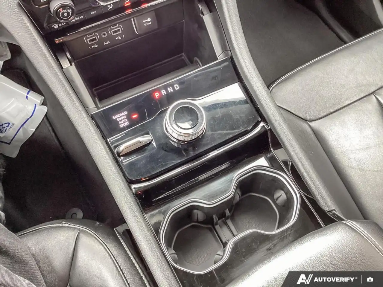Jeep Grand Cherokee photo Jeep Grand Cherokee