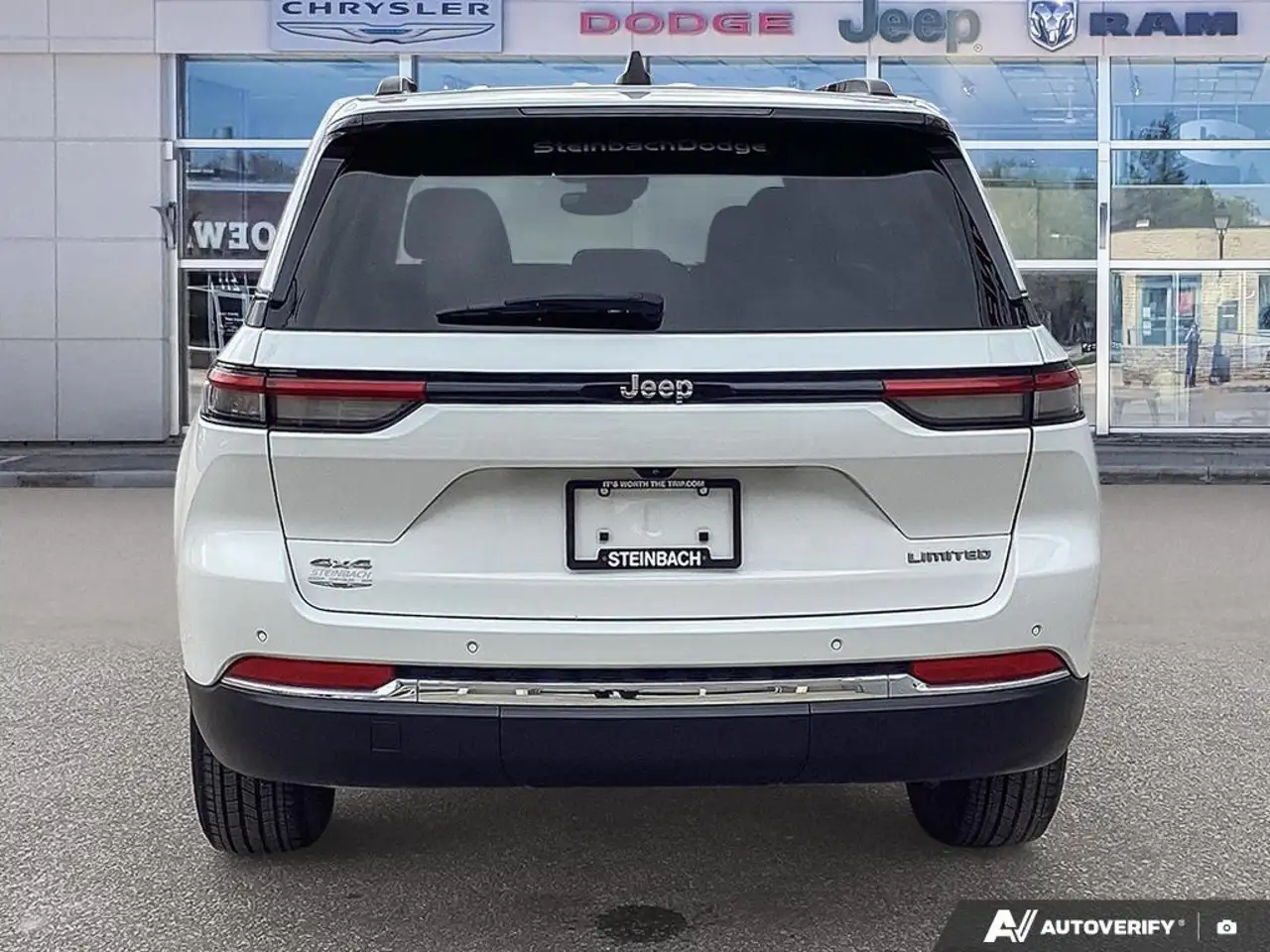 Jeep Grand Cherokee photo Jeep Grand Cherokee