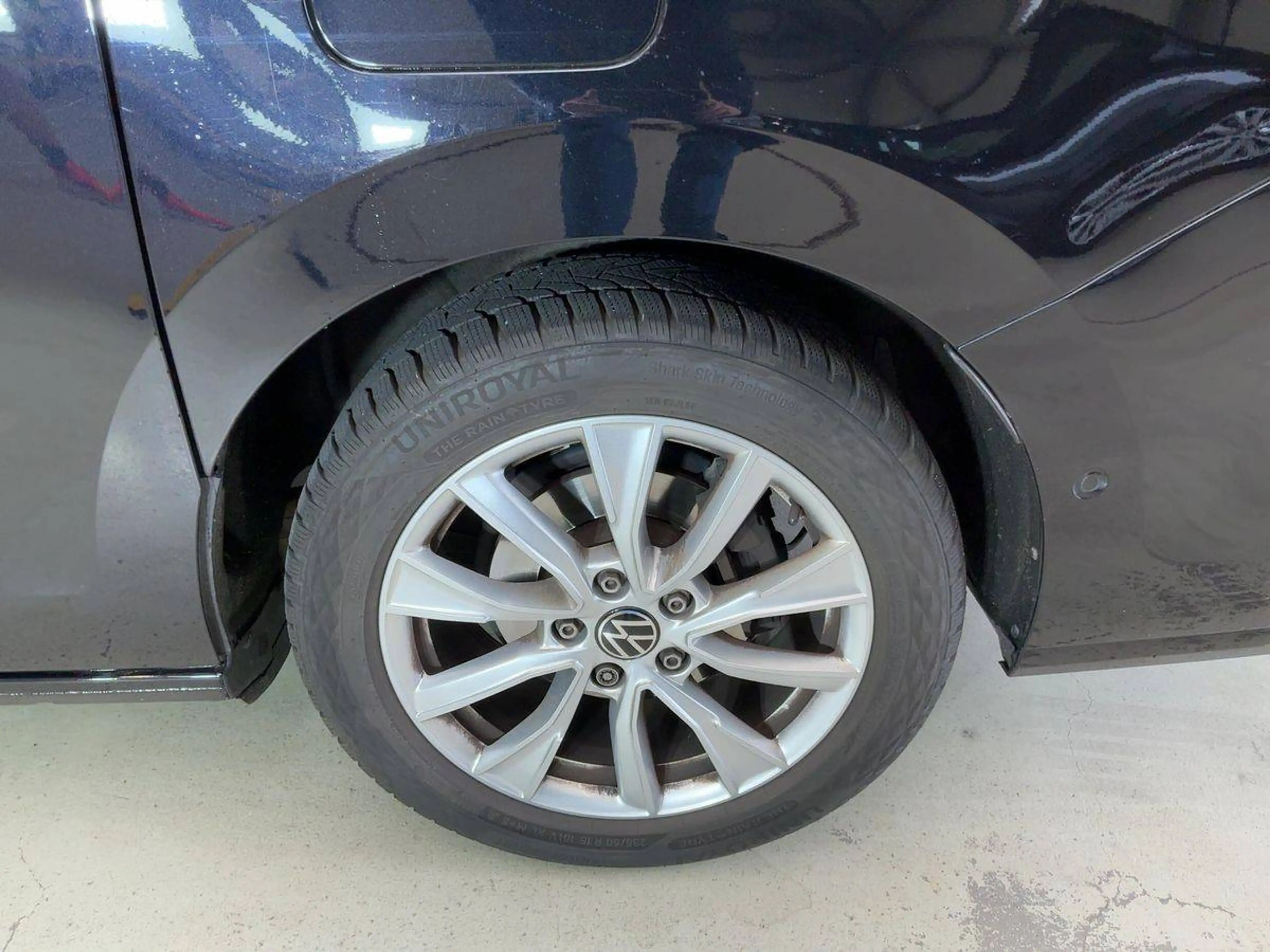 Volkswagen T7 Multivan lang Style — photo 14
