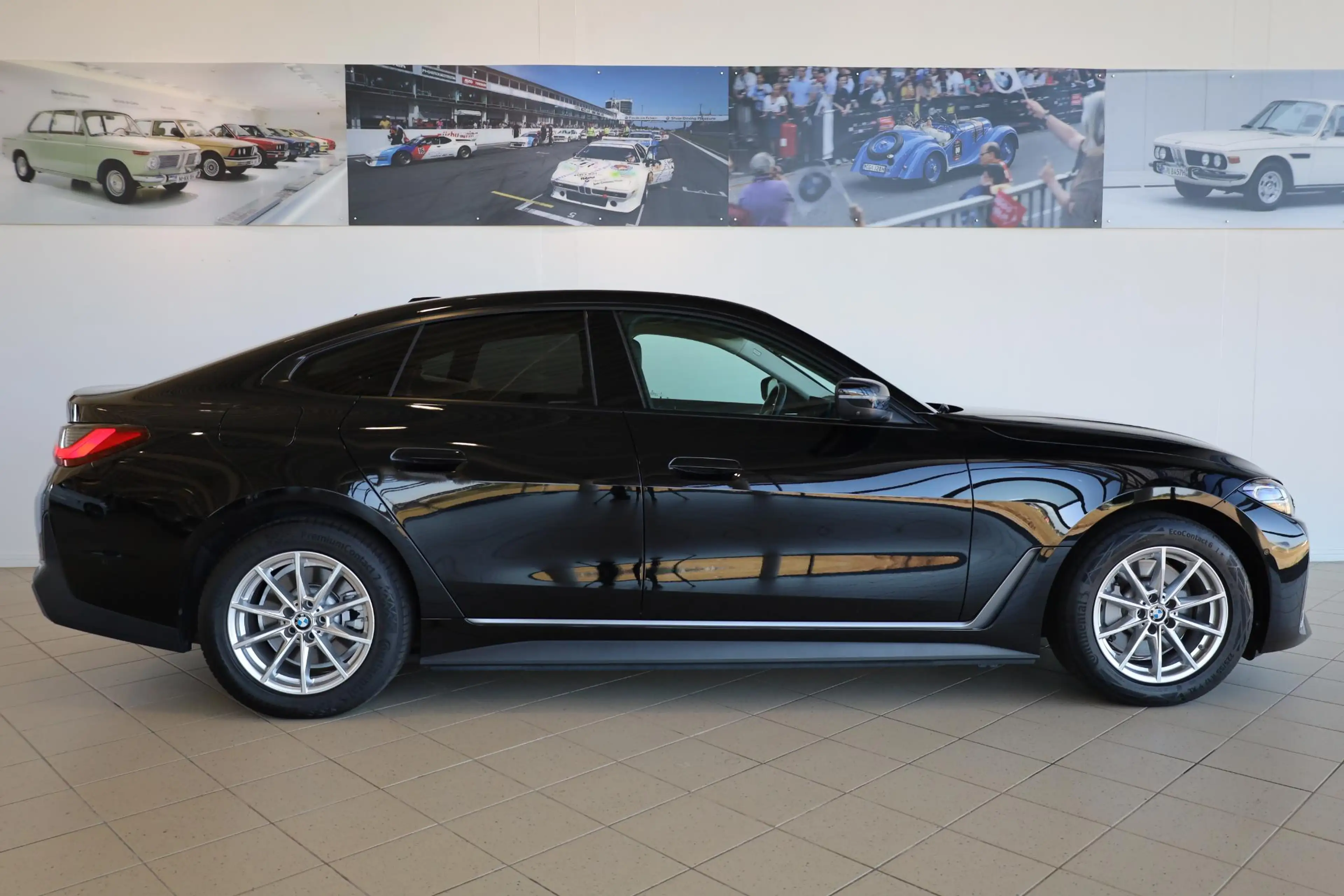 BMW i4 eDrive40 | Rondomzicht Camera | Stoelverwarming | — photo 3