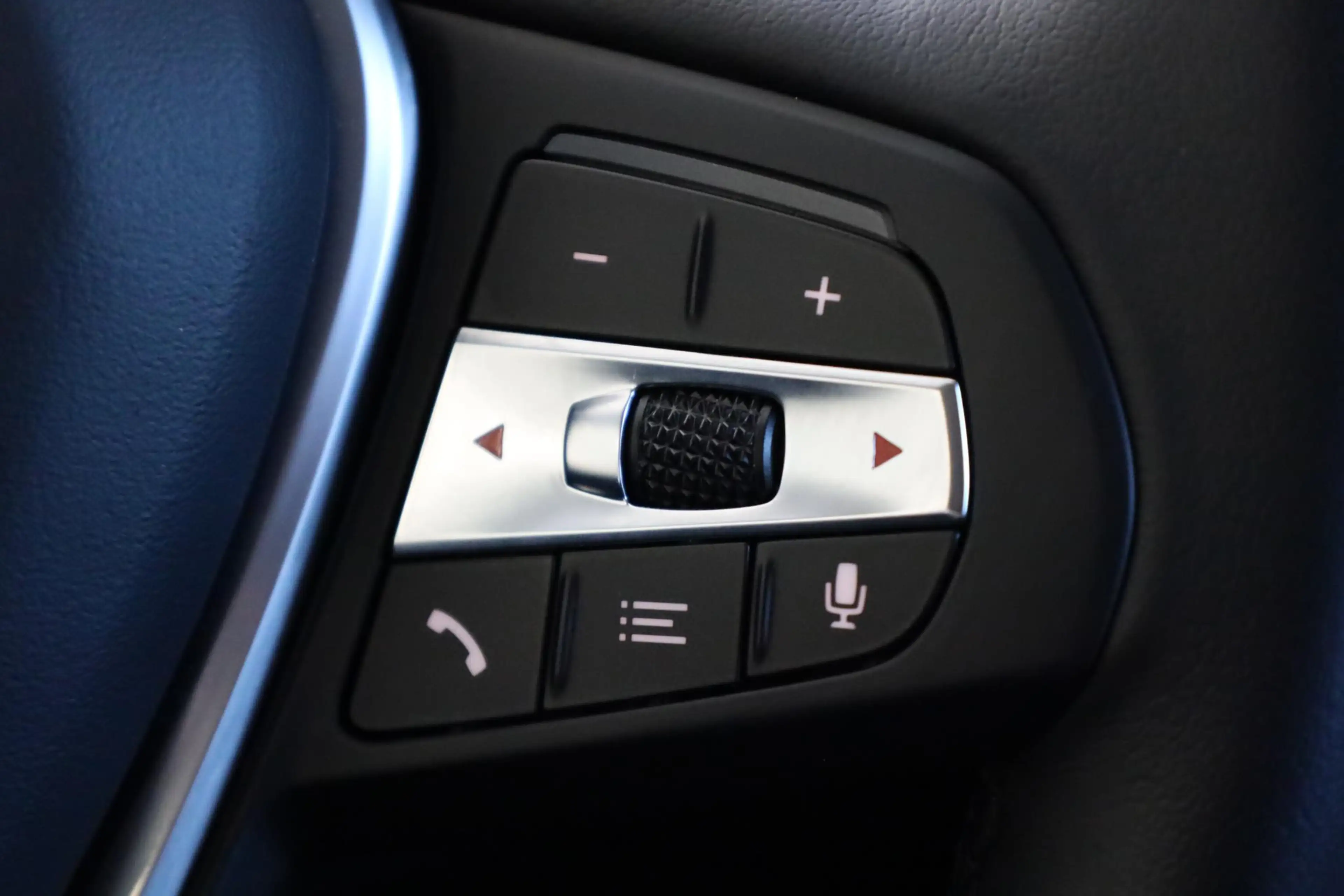 BMW i4 eDrive40 | Rondomzicht Camera | Stoelverwarming | — photo 14