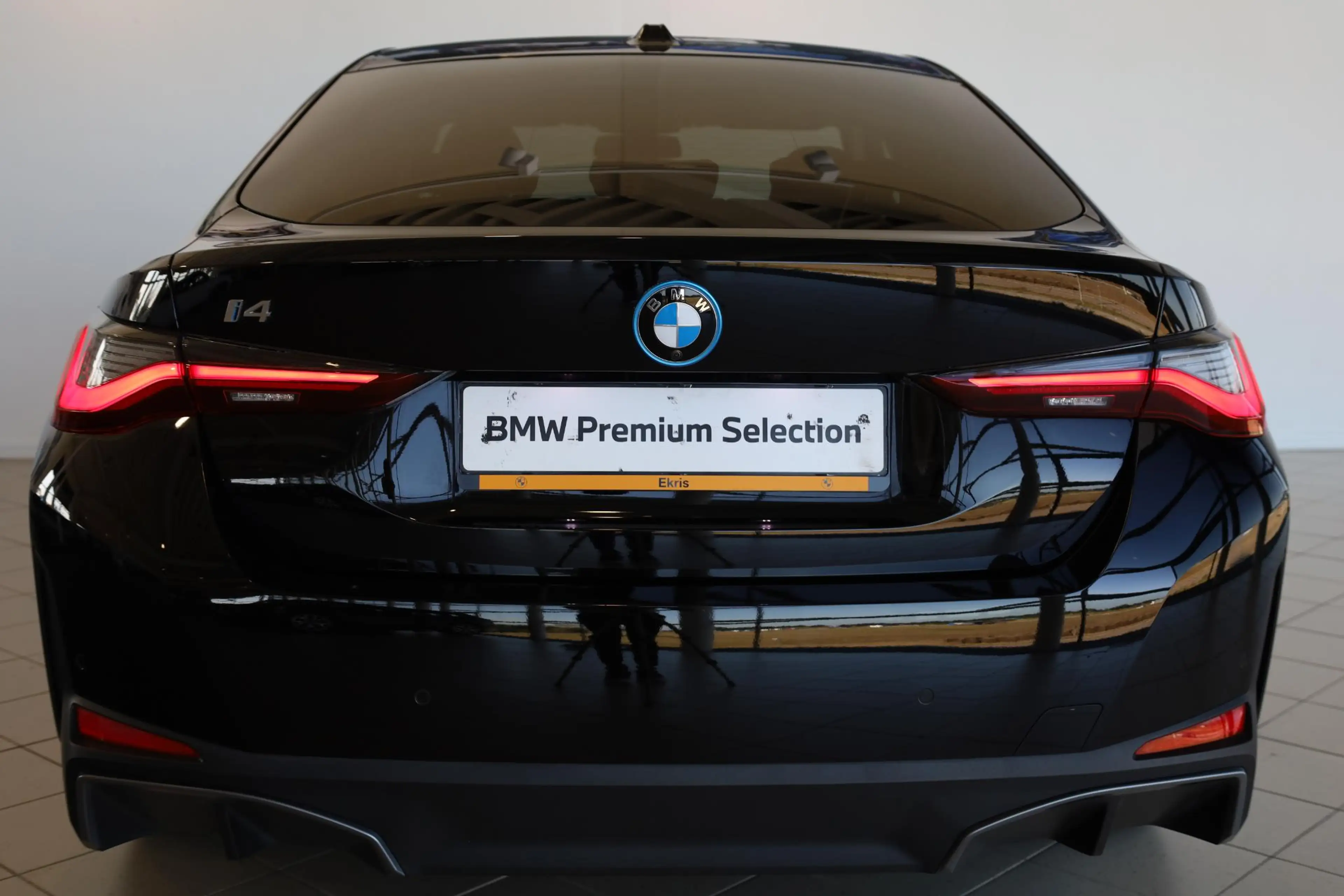 BMW i4 eDrive40 | Rondomzicht Camera | Stoelverwarming | — photo 5