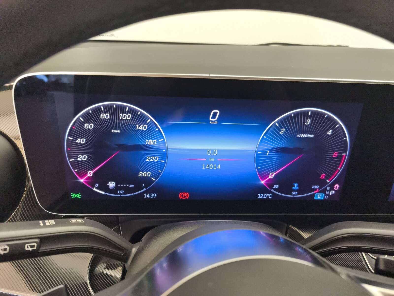 Mercedes-Benz V 220