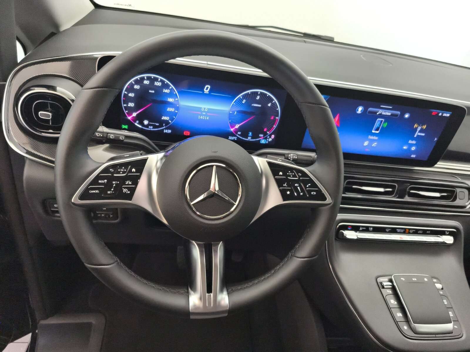 Mercedes-Benz V 220