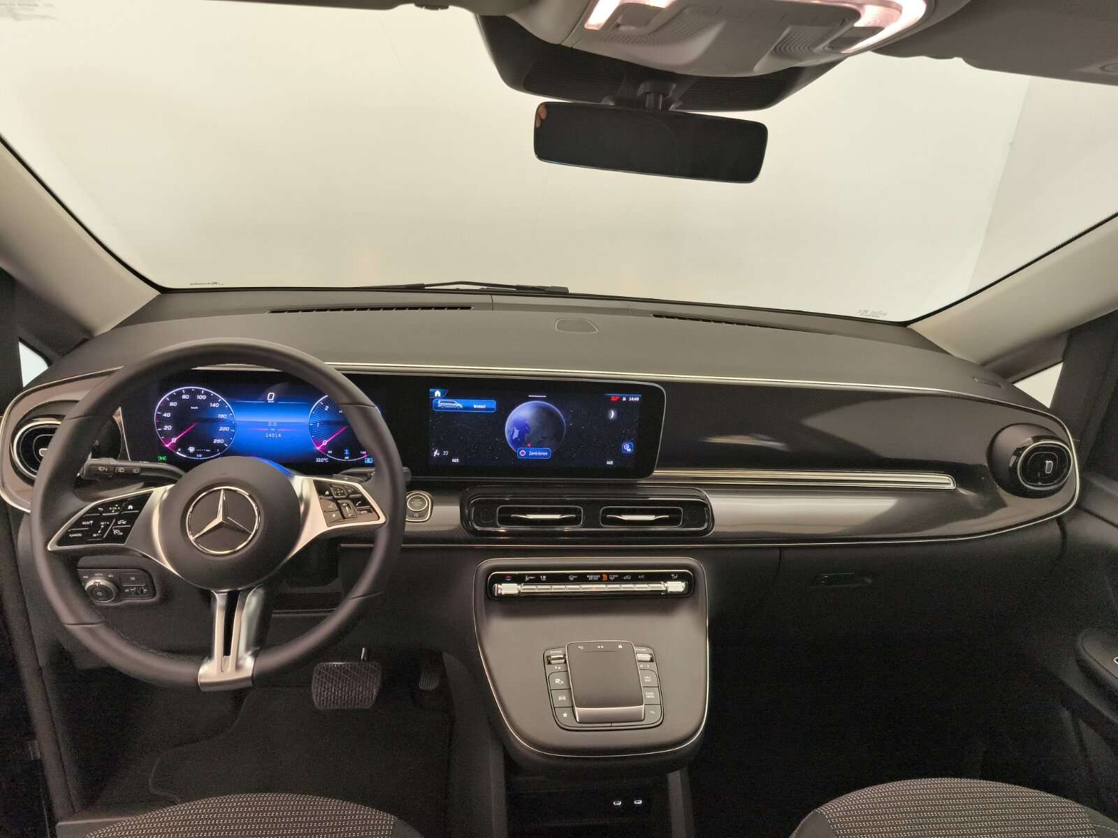 Mercedes-Benz V 220