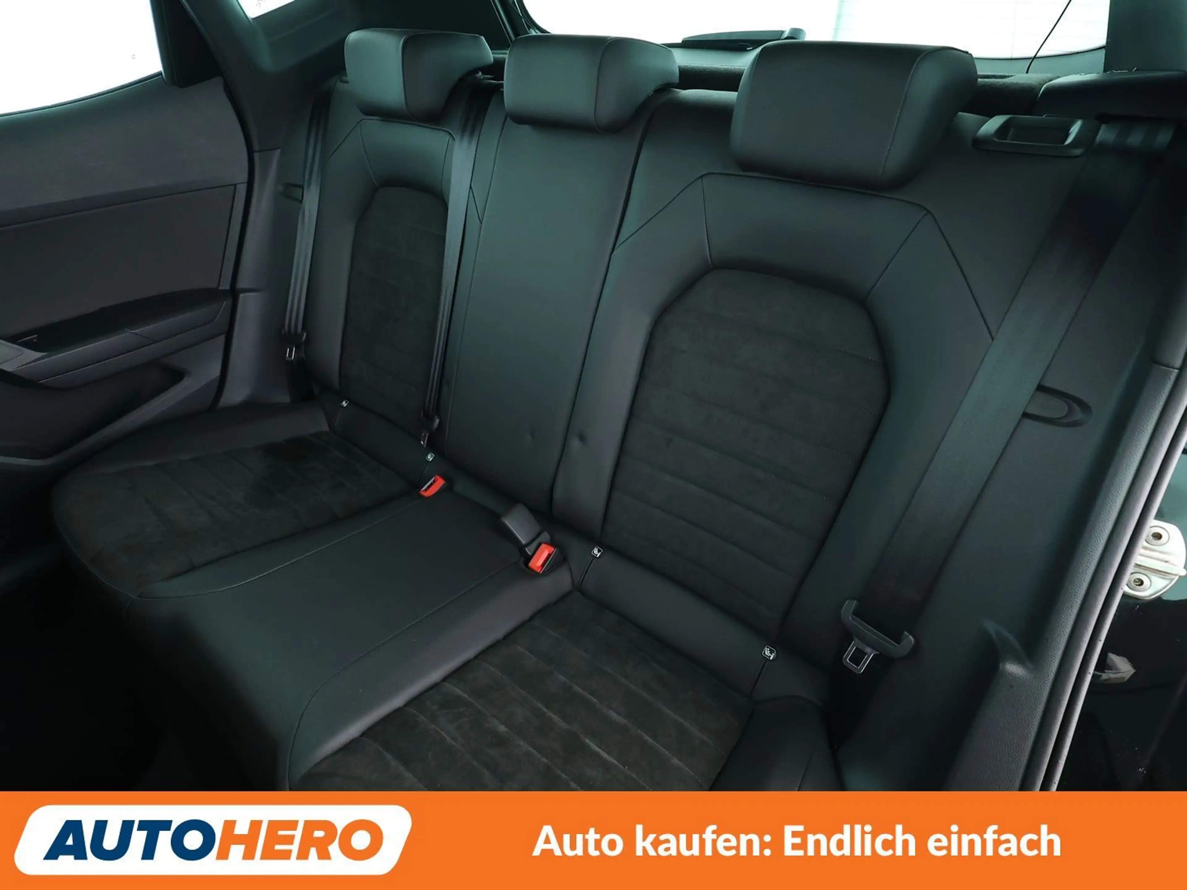 SEAT Arona 1.0 TSI FR Aut*NAVI*LED*ACC*CAM*PDC*SHZ*KLIMA* — photo 14