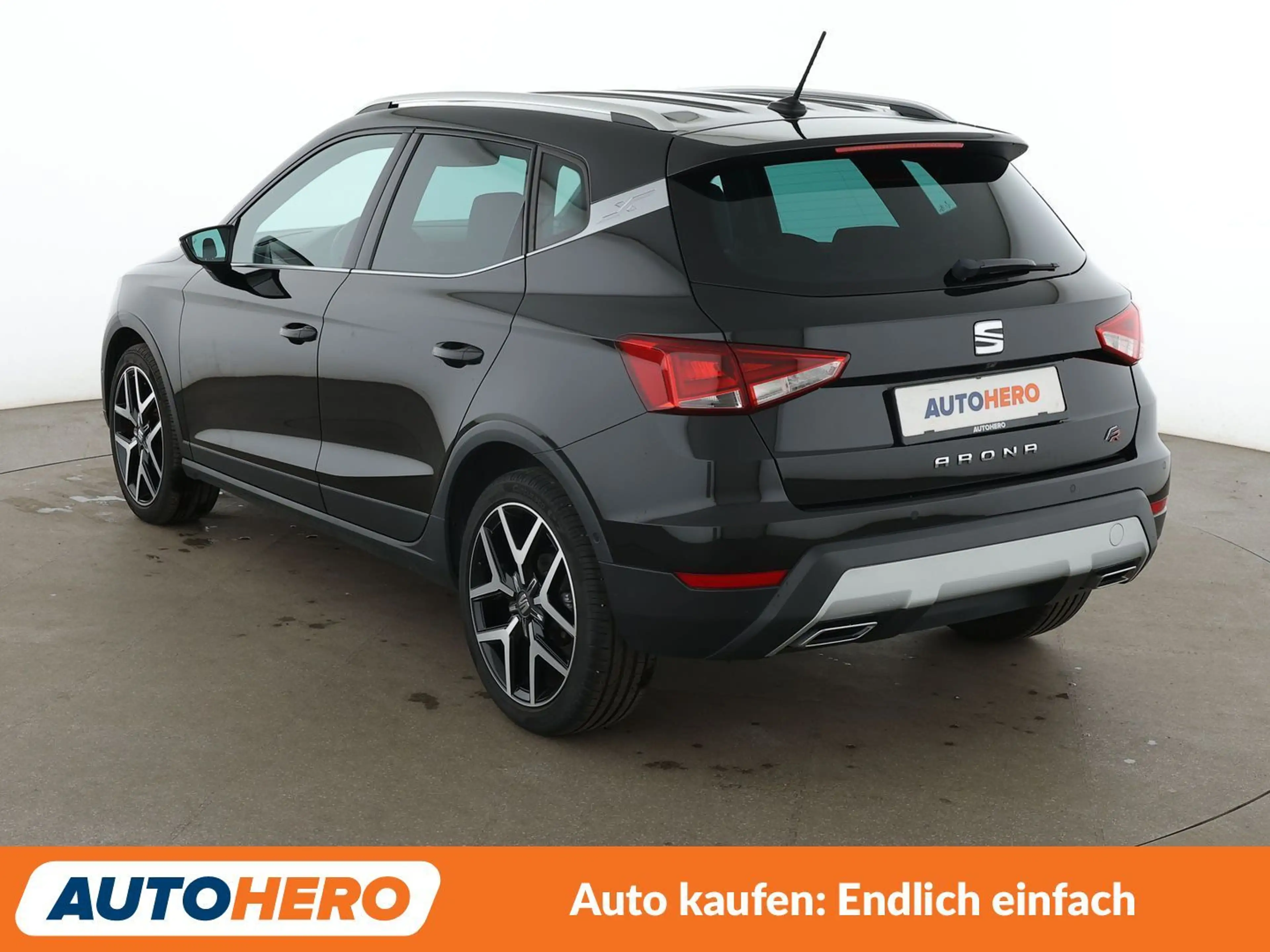 SEAT Arona 1.0 TSI FR Aut*NAVI*LED*ACC*CAM*PDC*SHZ*KLIMA* — photo 4