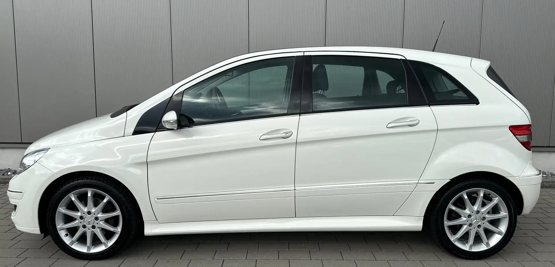 Mercedes-Benz B 200 B 200 CDI/Sportpaket/Automatik/Navi/Klimaautomatik Wit - 2
