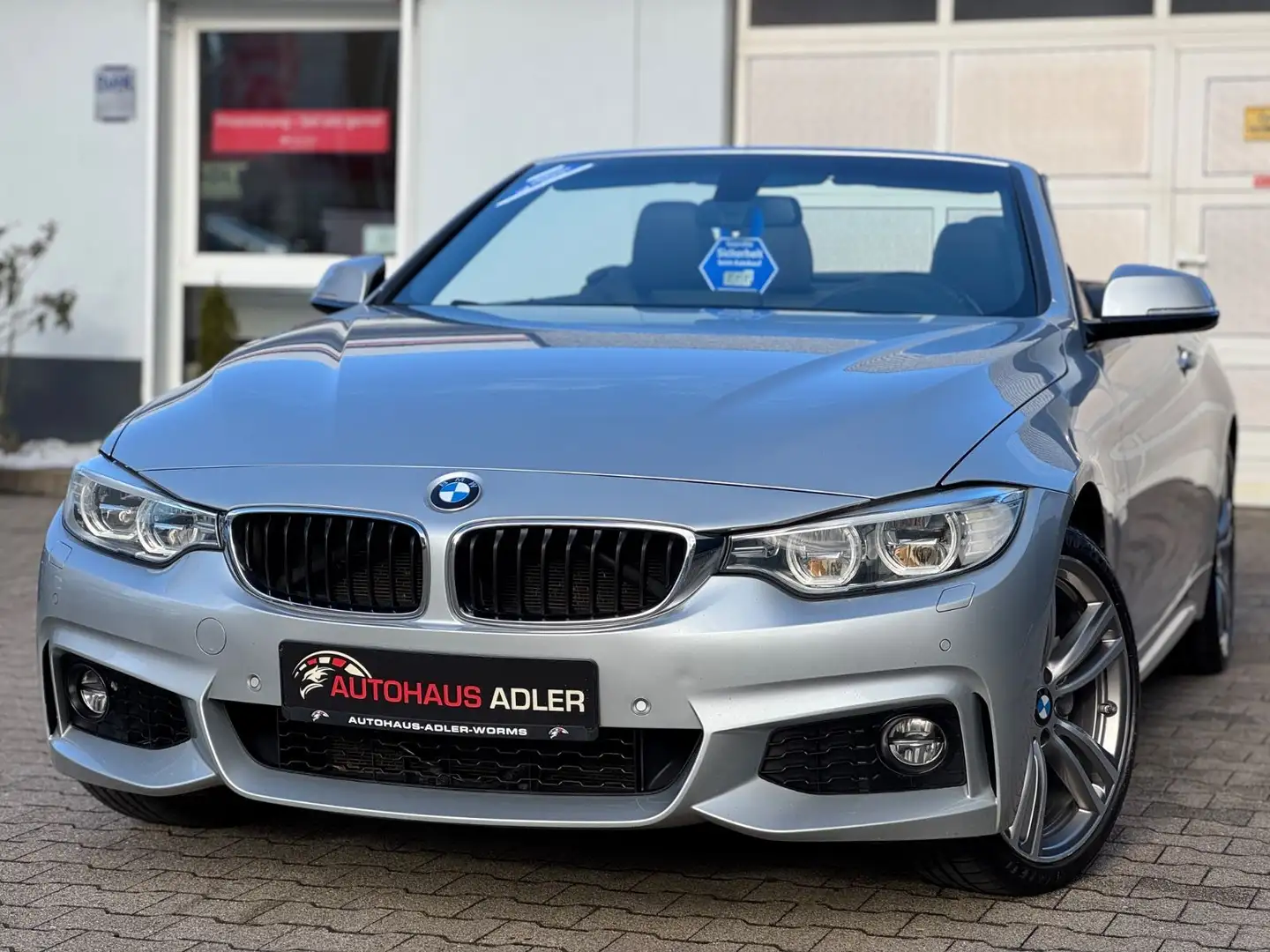 BMW 440 i xDrive Cabrio*M-SPORT*1HD*AUTOM*NAVI*LED*LH Srebrny - 2