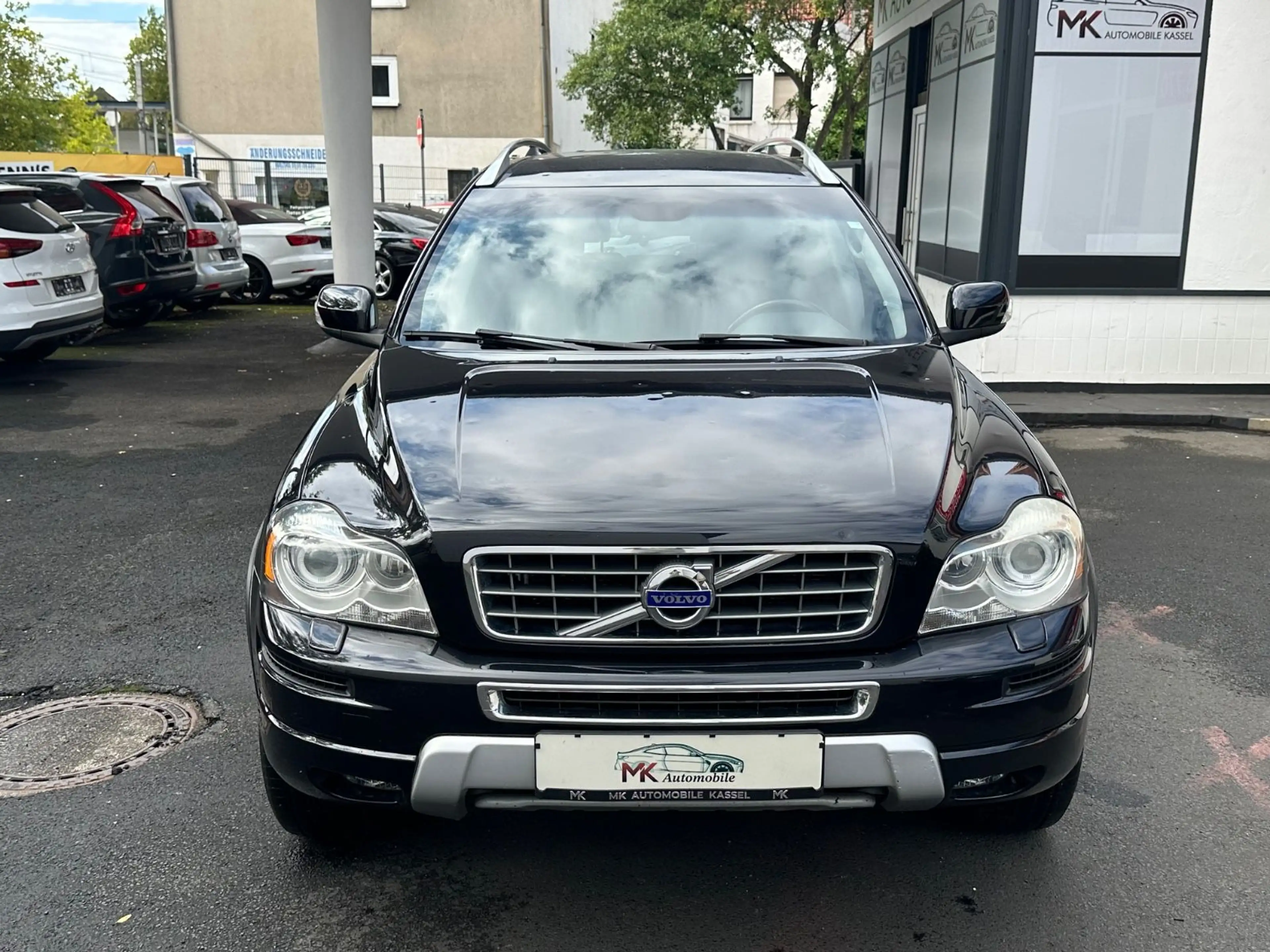 Volvo XC90 D5 AWD Momentum Geartronic 7 Sitzer/1. Hand — photo 2