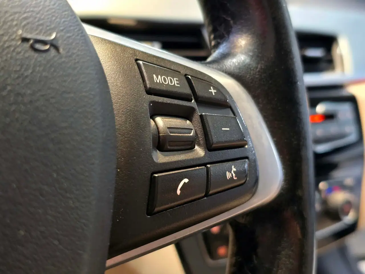 BMW X1 снимка BMW X1