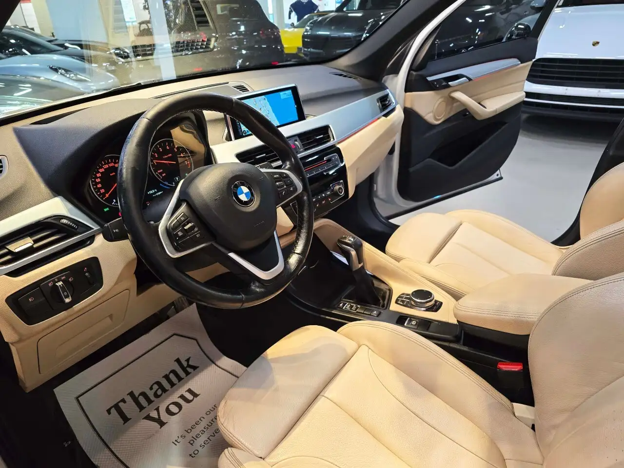 BMW X1 снимка BMW X1