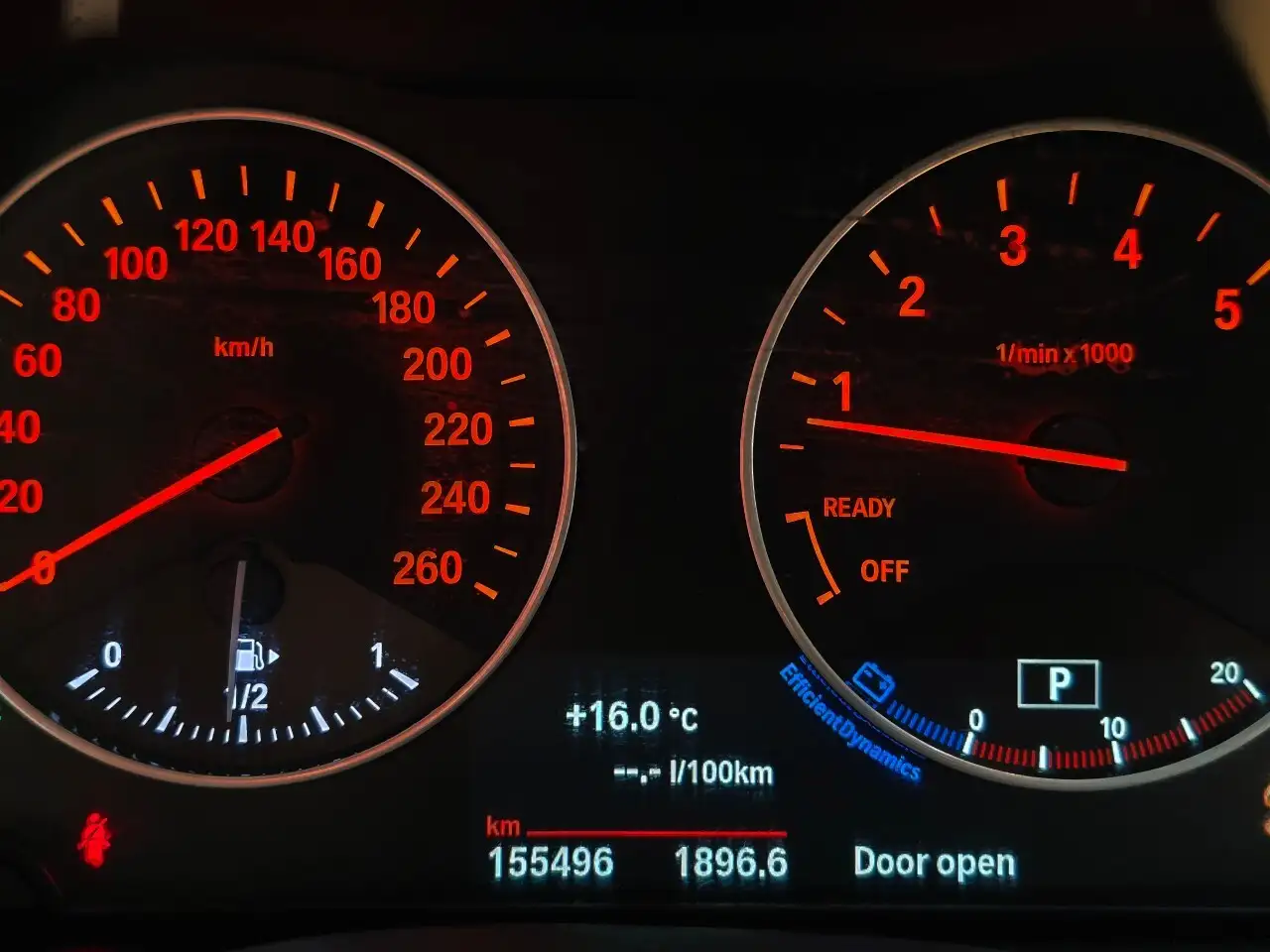 BMW X1 снимка BMW X1