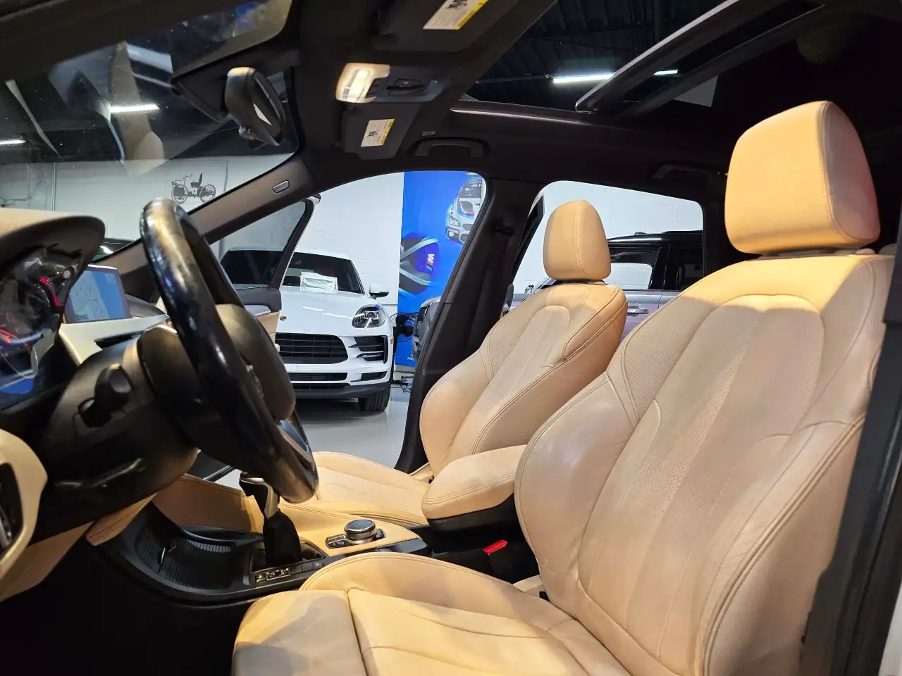 BMW X1 снимка BMW X1