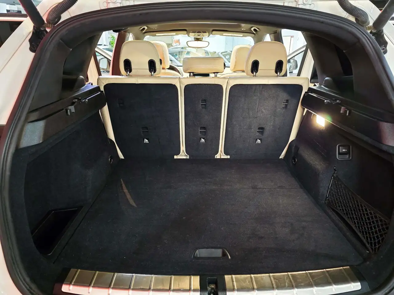 BMW X1 снимка BMW X1
