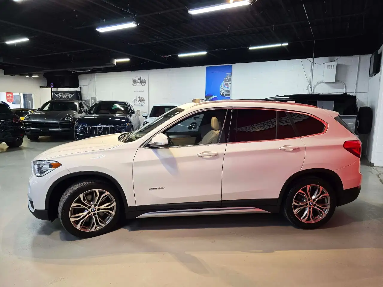 BMW X1 снимка BMW X1