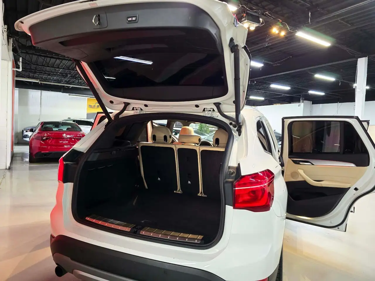 BMW X1 снимка BMW X1