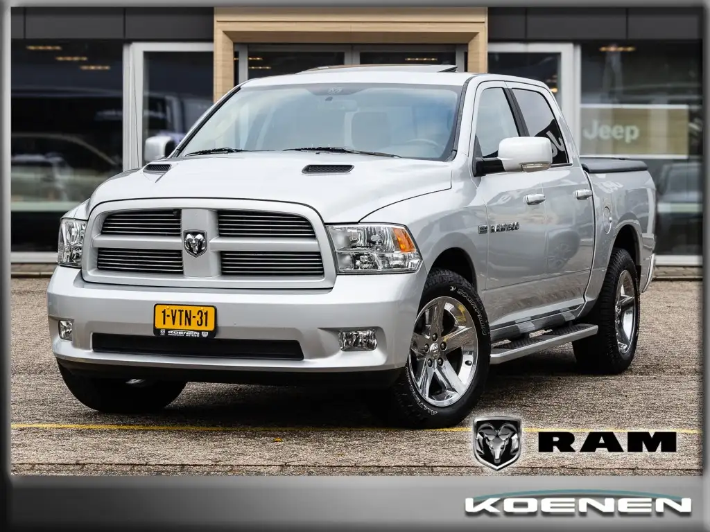Dodge RAM 2012 из Европы — купить под ключ