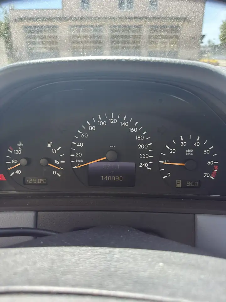 Mercedes-Benz E 200 W210 – Klassiker mit Potenzial 1.Hand, foto 6