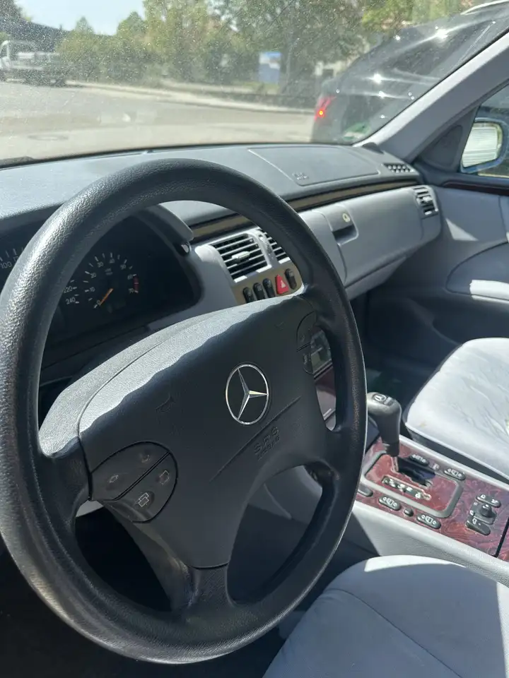 Mercedes-Benz E 200 W210 – Klassiker mit Potenzial 1.Hand, foto 10