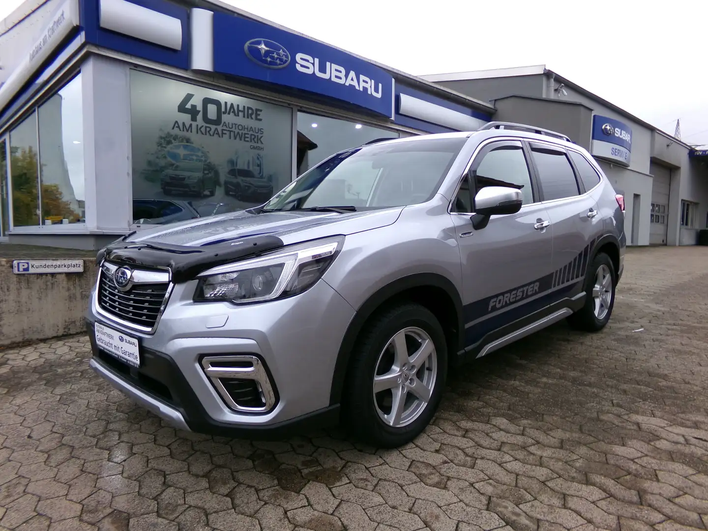 Subaru Forester 2.0ie Platinum*1.HD*AHK abn.* Plateado - 1