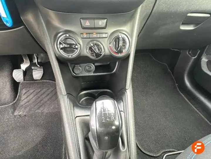 Peugeot 208 2018, foto 21