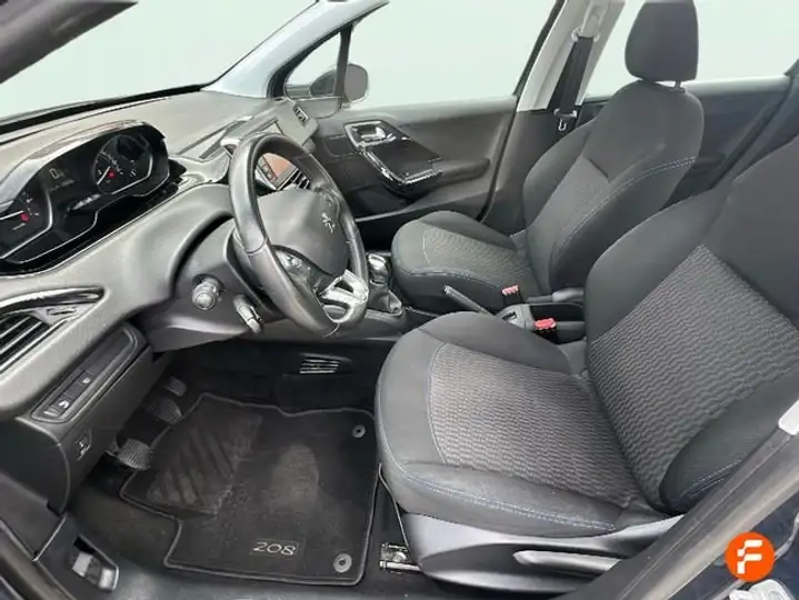 Peugeot 208 2018, foto 14