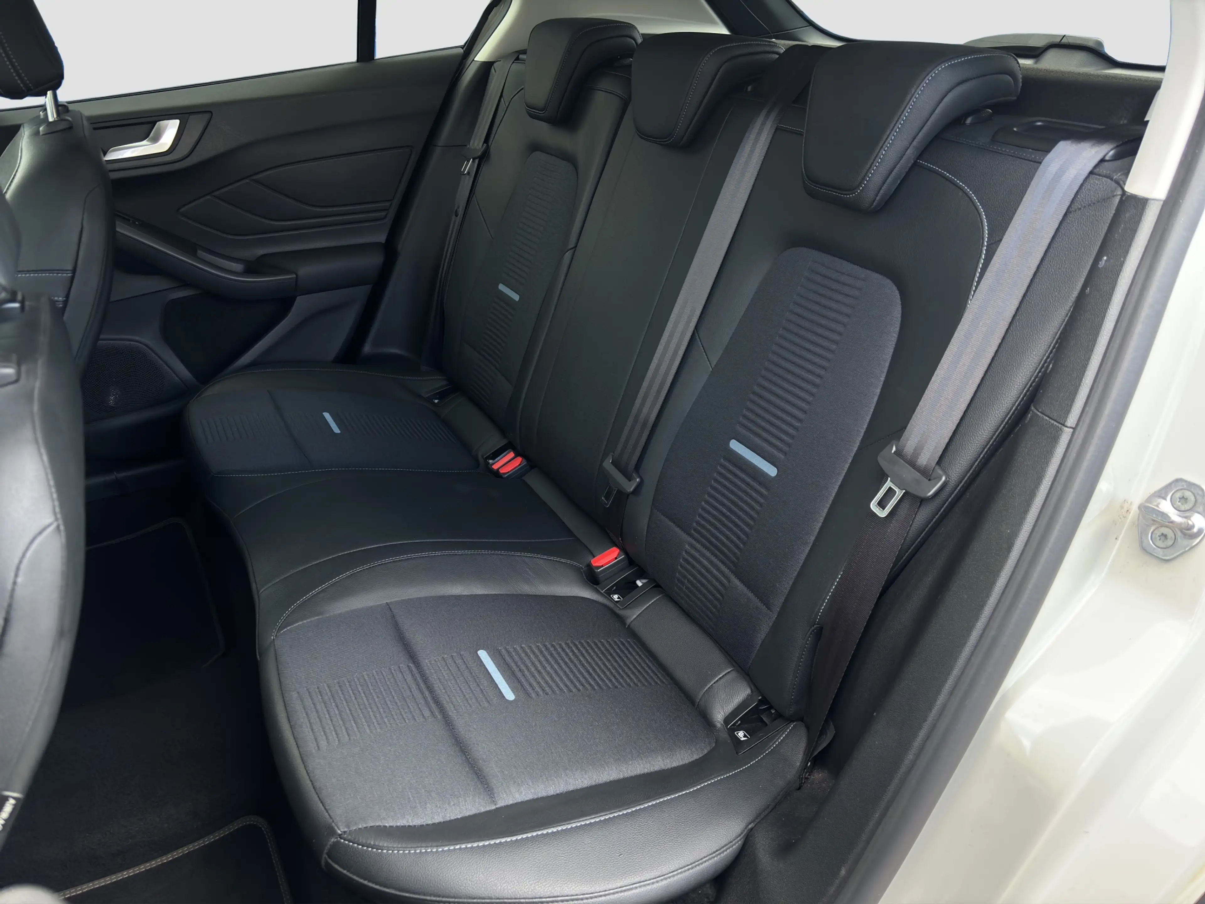 Ford Focus 1.0 Active Business | Stoelverwarming | Adap. Crui — photo 12